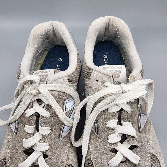 New Balance 574 Men's Sneakers Gray Suede Mesh Size 9 US Used Condition - Picture 14 of 15